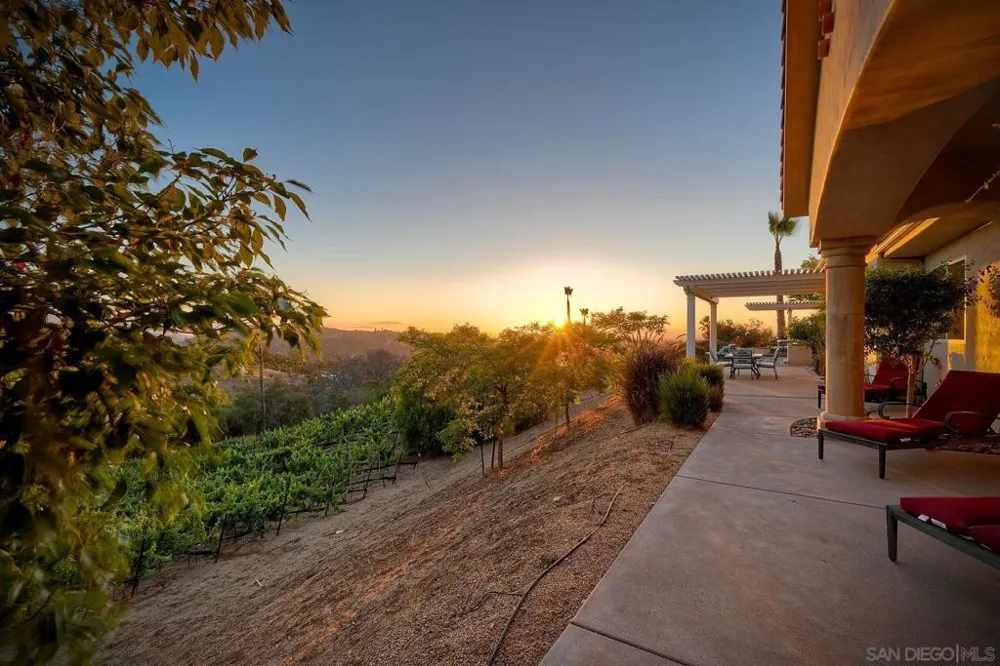 30388 Castlecrest Valley Center, CA 92082