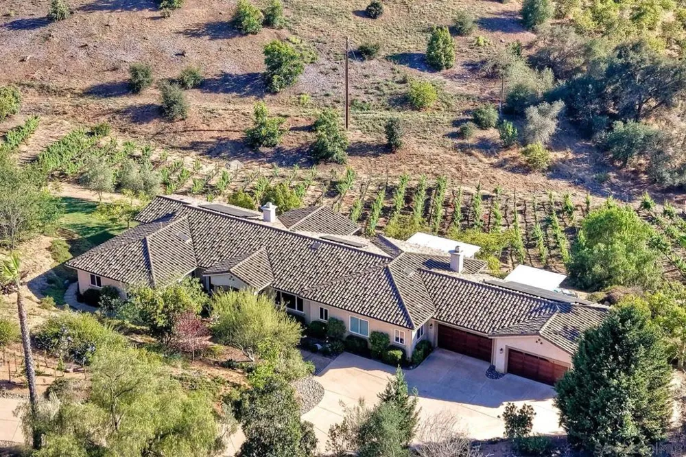 30388 Castlecrest Valley Center, CA 92082