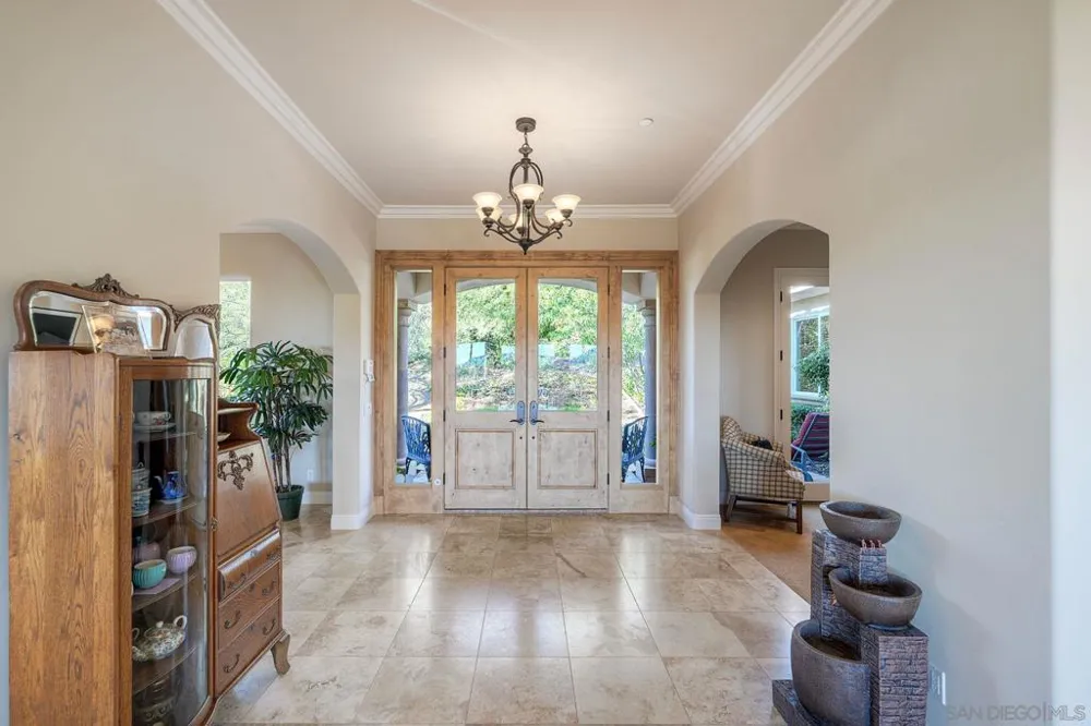 30388 Castlecrest Valley Center, CA 92082