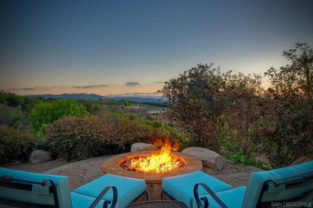 30388 Castlecrest Valley Center, CA 92082