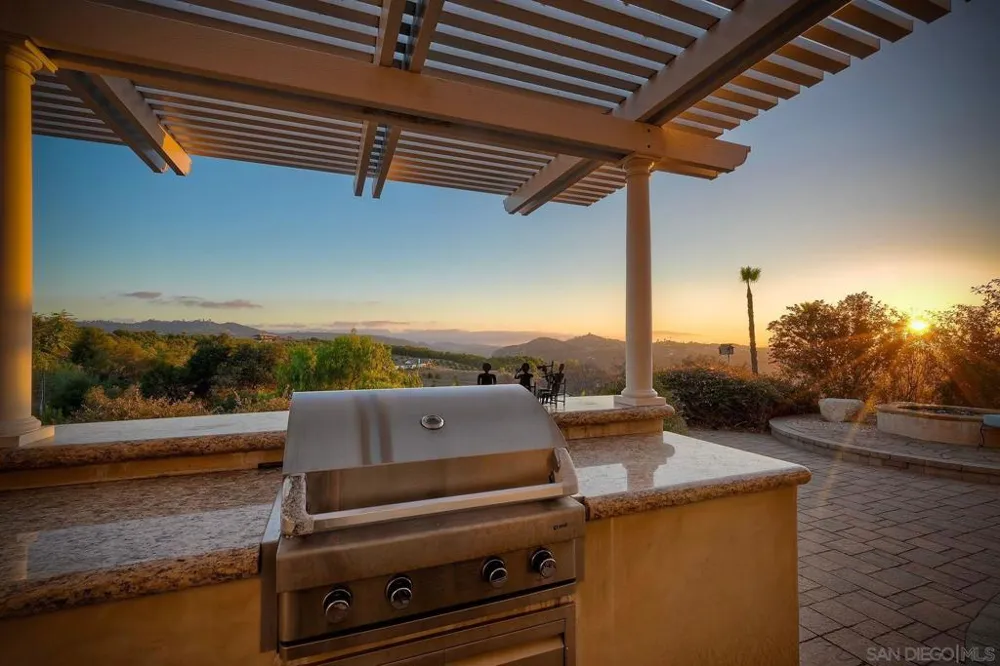 30388 Castlecrest Valley Center, CA 92082