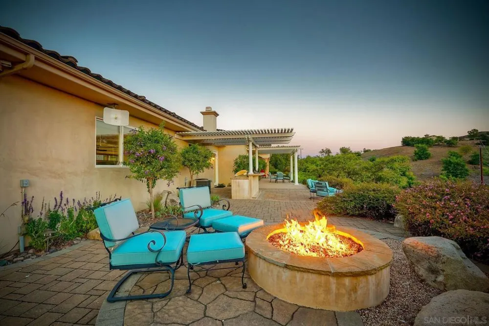 30388 Castlecrest Valley Center, CA 92082