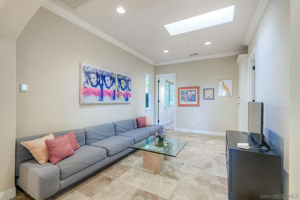 30388 Castlecrest Valley Center, CA 92082
