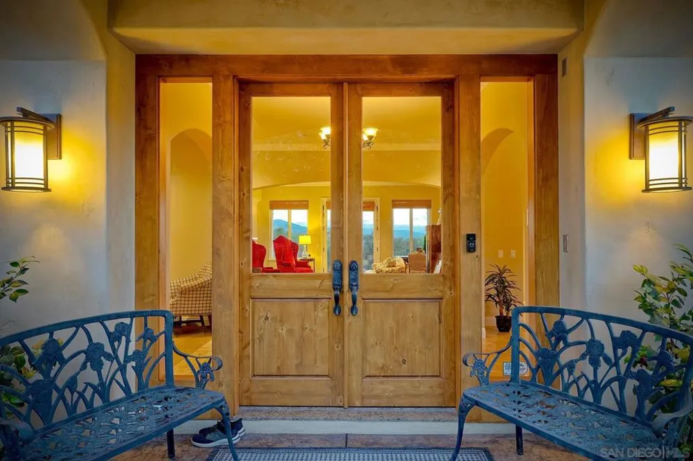 30388 Castlecrest Valley Center, CA 92082