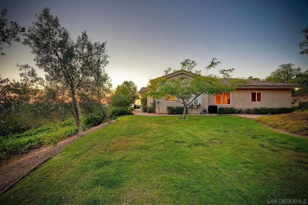 30388 Castlecrest Valley Center, CA 92082