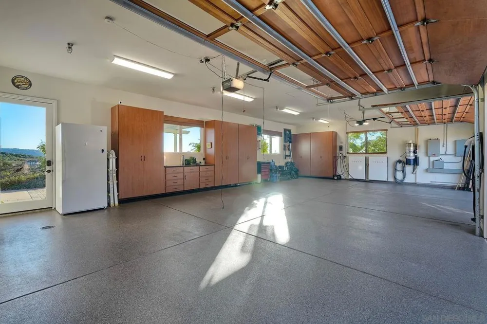 30388 Castlecrest Valley Center, CA 92082