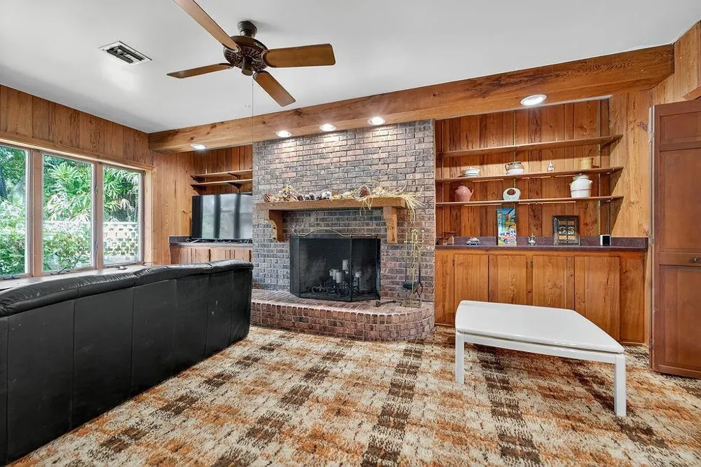 5240 20th Street Vero Beach, FL 32966
