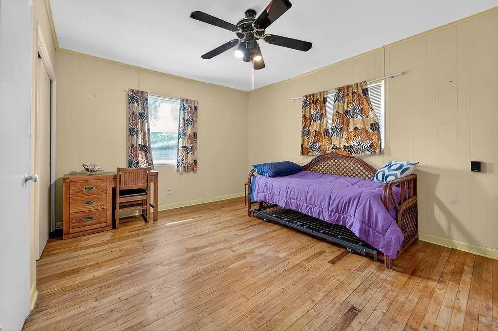 5240 20th Street Vero Beach, FL 32966