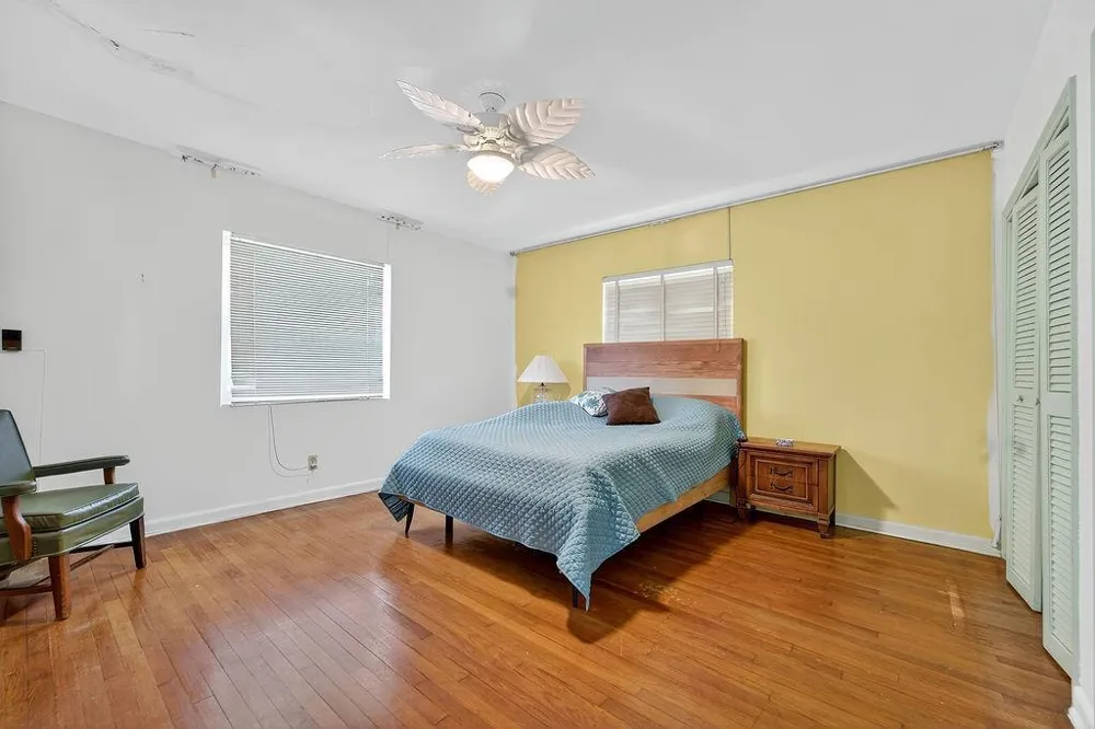 5240 20th Street Vero Beach, FL 32966