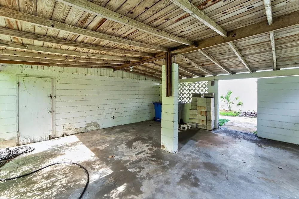 5240 20th Street Vero Beach, FL 32966