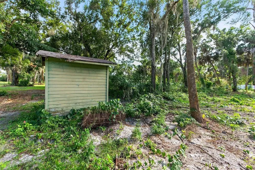 5240 20th Street Vero Beach, FL 32966