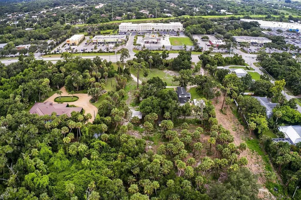 5240 20th Street Vero Beach, FL 32966