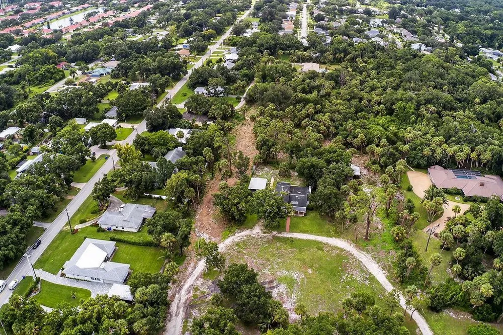 5240 20th Street Vero Beach, FL 32966