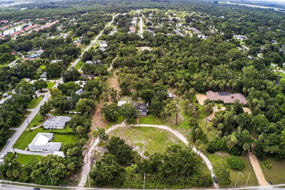 5240 20th Street Vero Beach, FL 32966