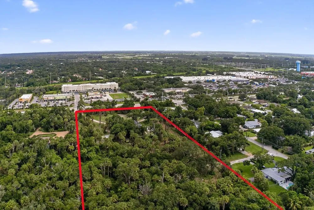 5240 20th Street Vero Beach, FL 32966