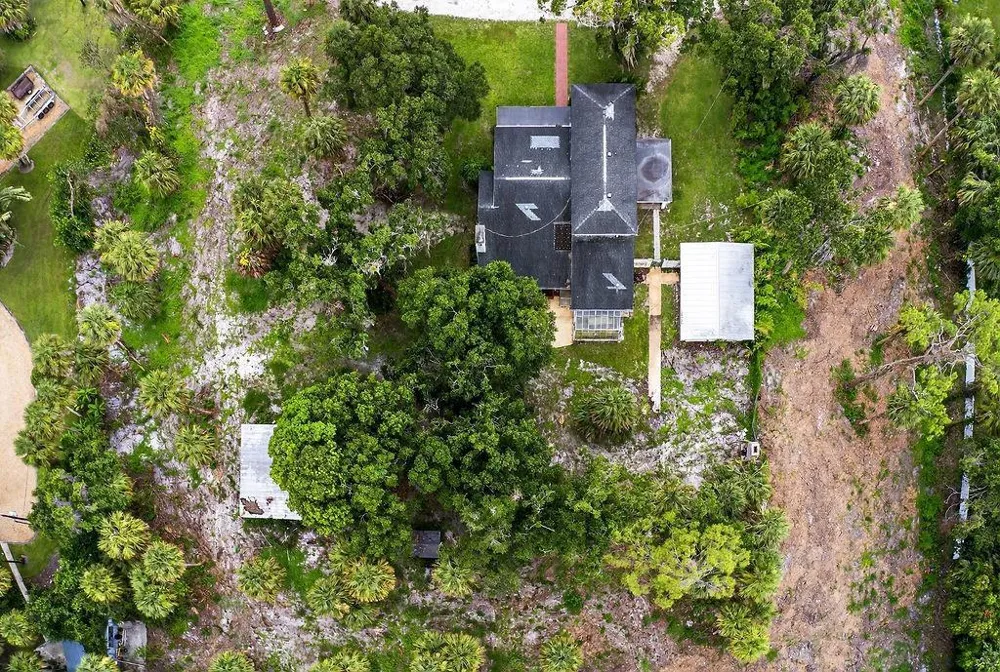 5240 20th Street Vero Beach, FL 32966