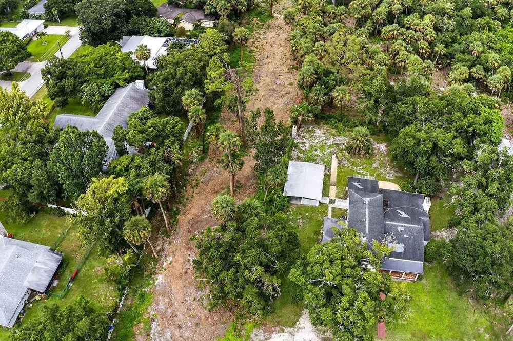 5240 20th Street Vero Beach, FL 32966