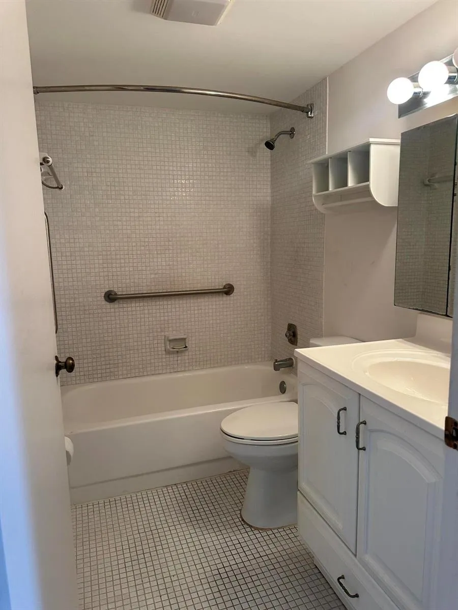 300 Village Green Circle S #217 Palm Springs, FL 33461