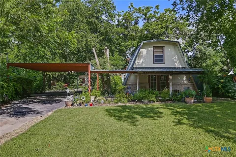 898 Buerger Lane