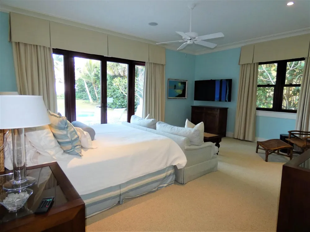 521 S Beach Road Jupiter Island, FL 33455