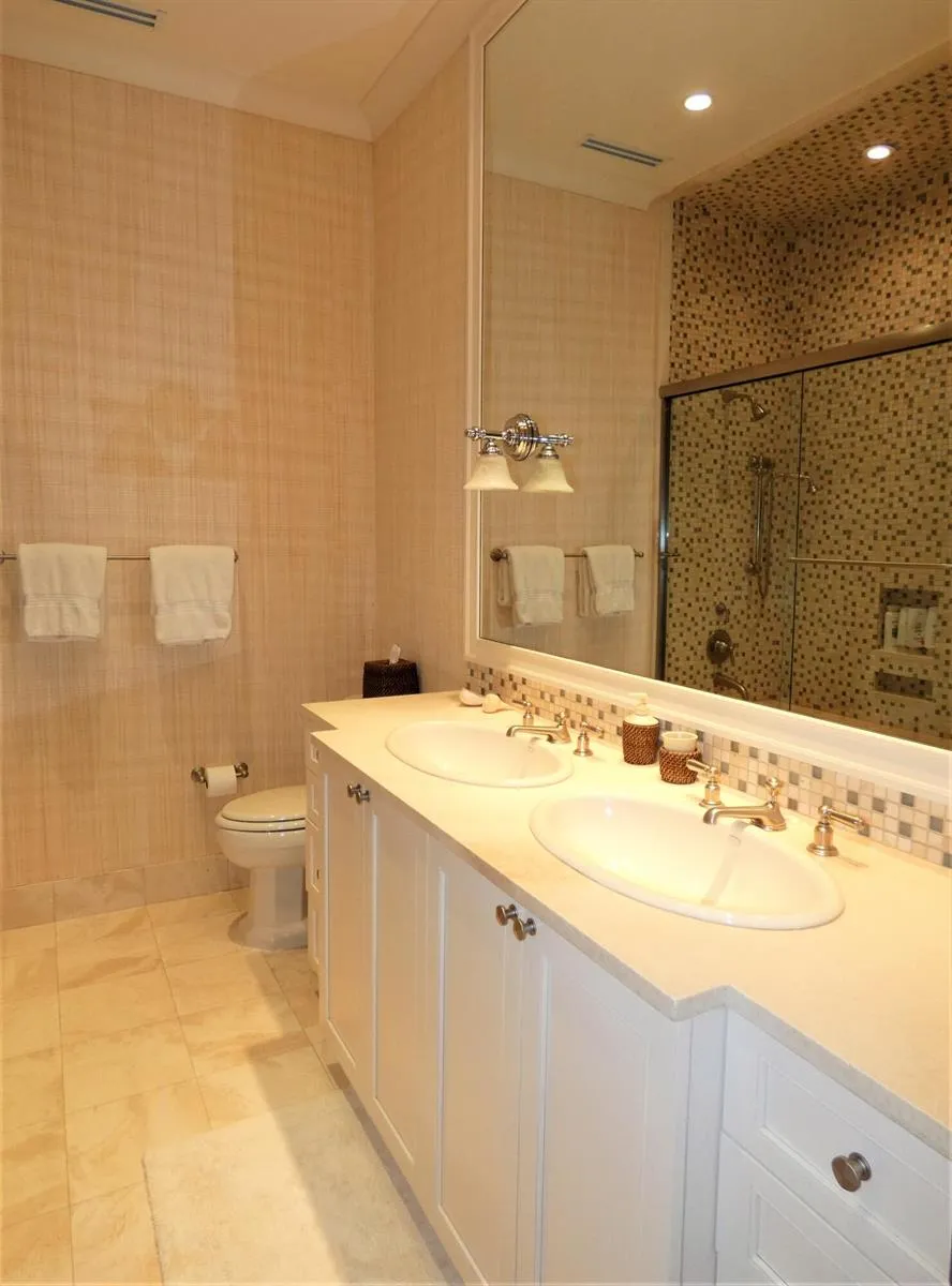 521 S Beach Road Jupiter Island, FL 33455