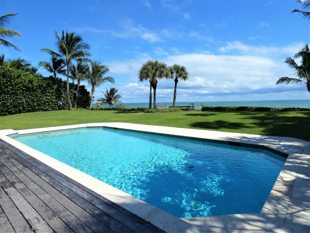 521 S Beach Road Jupiter Island, FL 33455