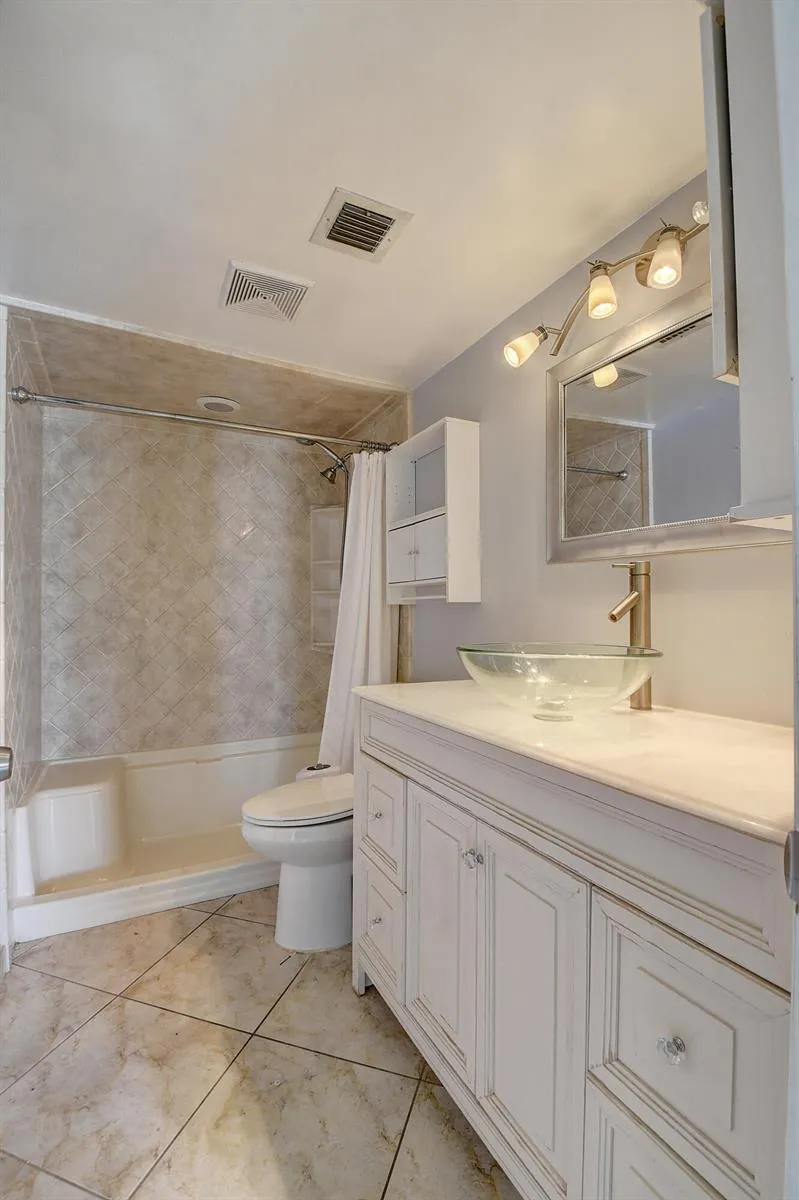 890 Federal Highway #206 Lantana, FL 33462