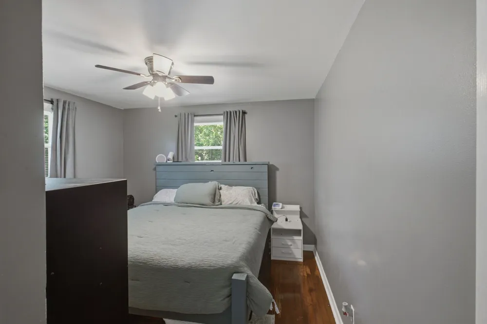 2103 Hillwood Dr Centerville, TN 37033