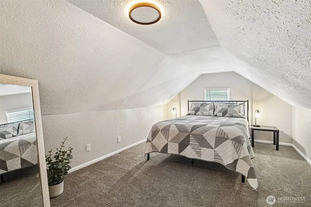 221 3rd Avenue NW Pacific, WA 98047