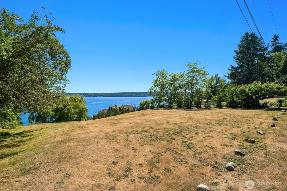 12422 SW Bachelor Road Vashon, WA 98070