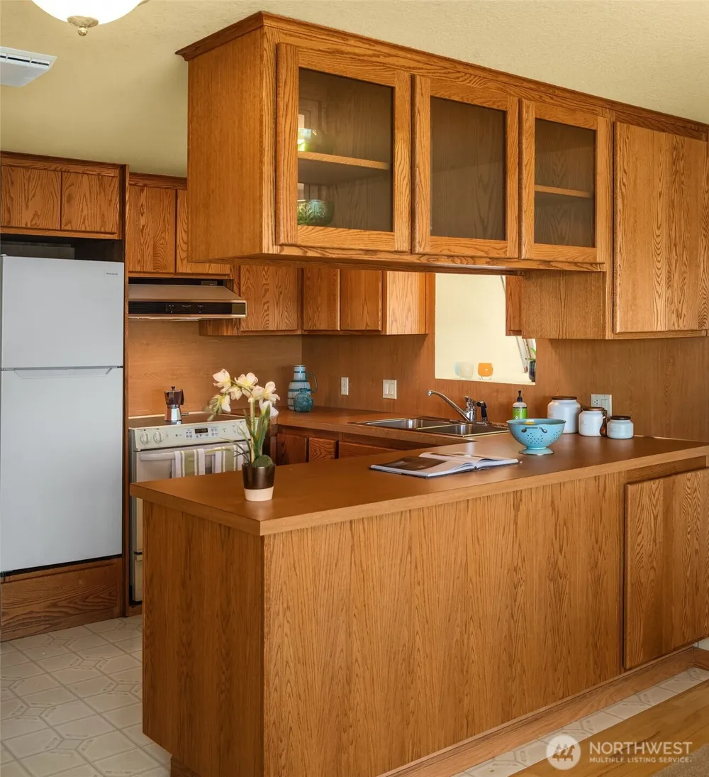 12422 SW Bachelor Road Vashon, WA 98070