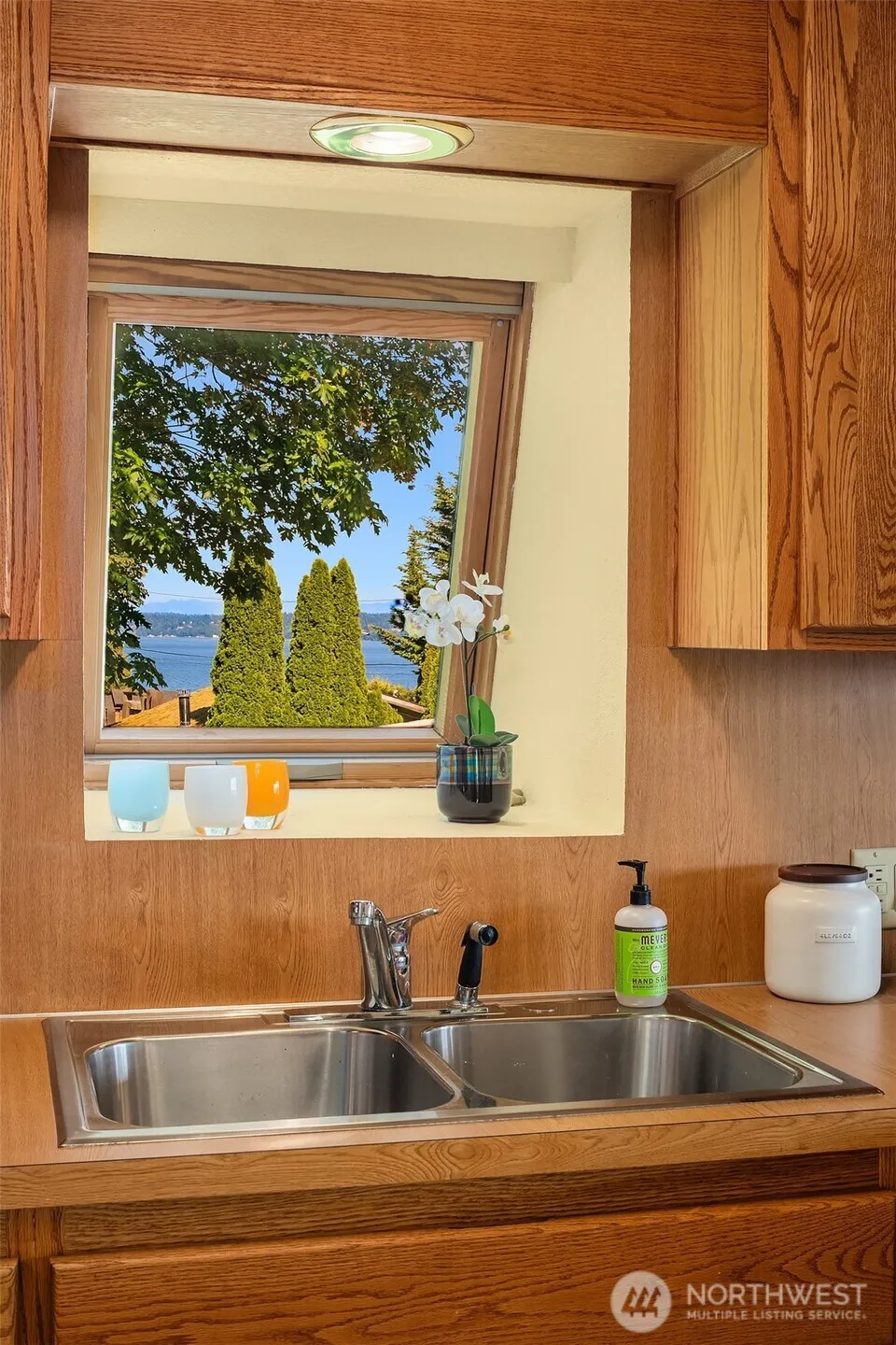 12422 SW Bachelor Road Vashon, WA 98070