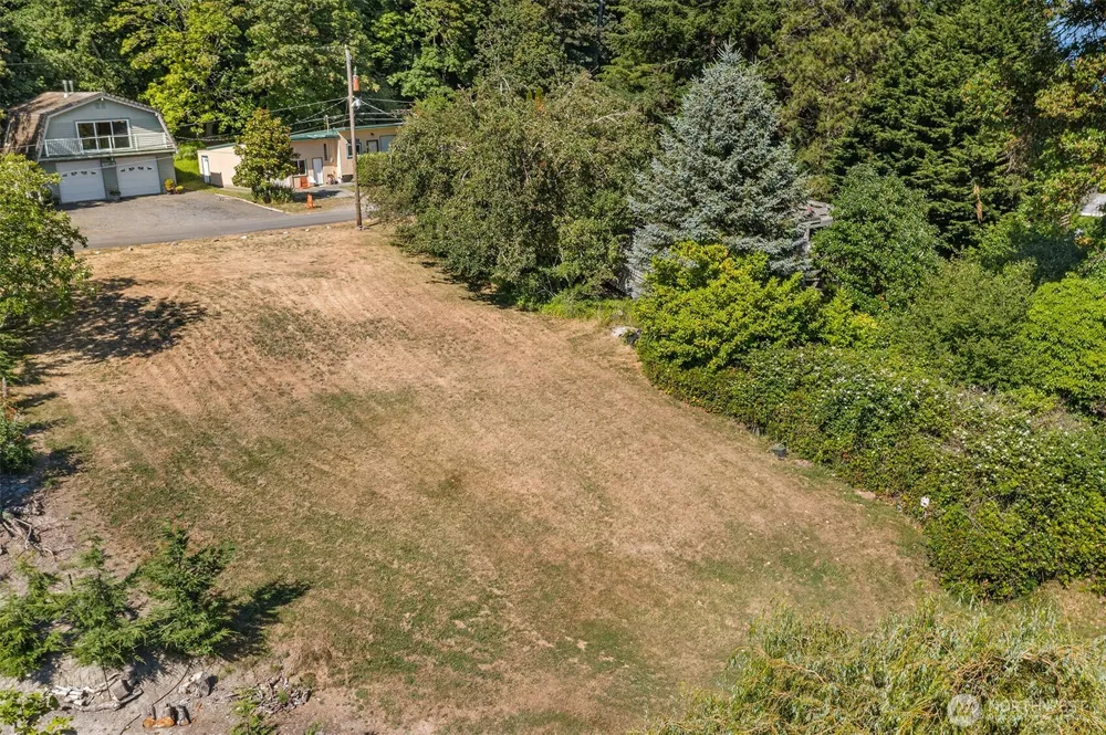 12422 SW Bachelor Road Vashon, WA 98070