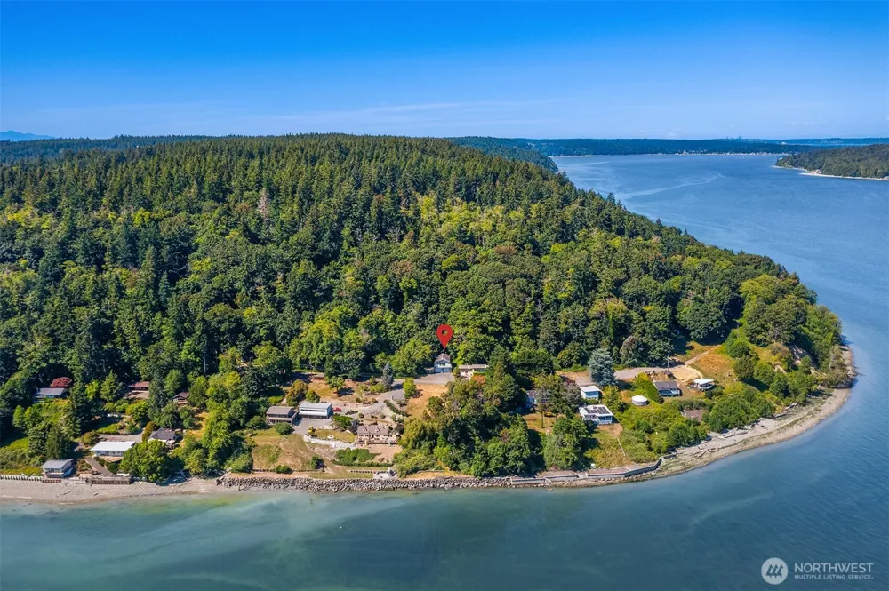 12422 SW Bachelor Road Vashon, WA 98070