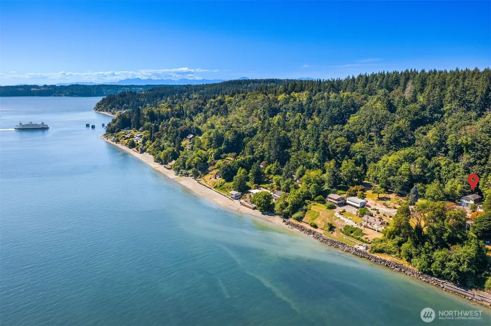 12422 SW Bachelor Road Vashon, WA 98070