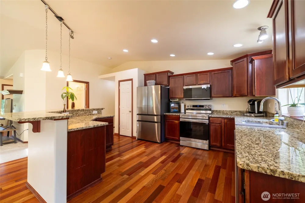 107 Skyview Drive Mossyrock, WA 98564