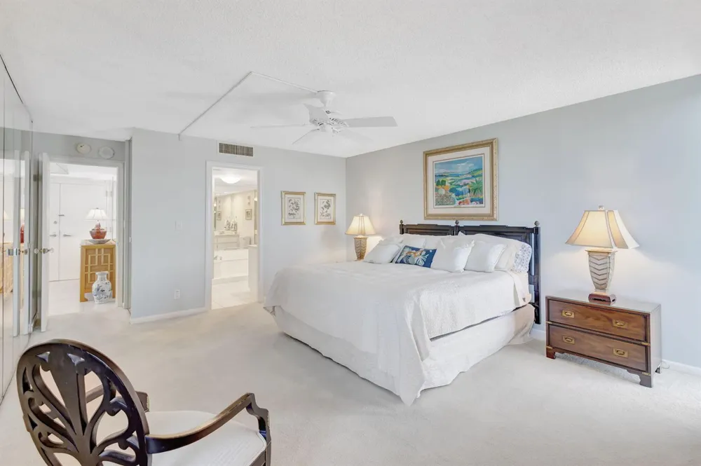 5550 Ocean Drive #7-C Singer Island, FL 33404