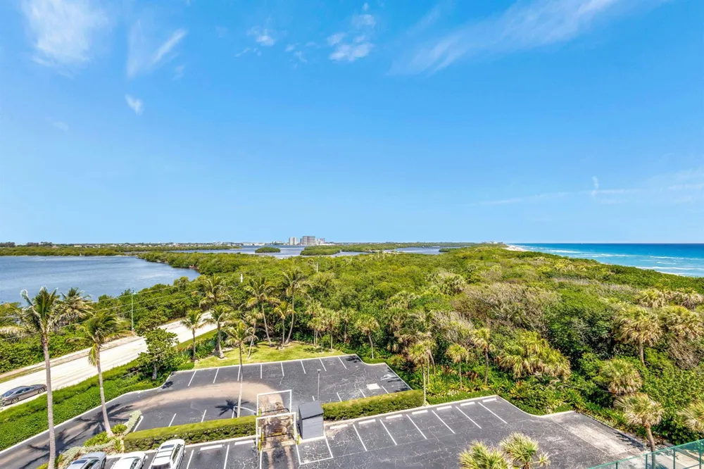 5550 Ocean Drive #7-C Singer Island, FL 33404