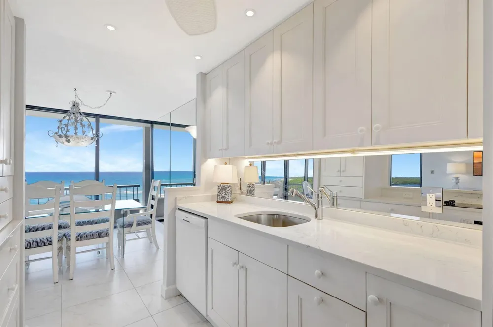 5550 Ocean Drive #7-C Singer Island, FL 33404