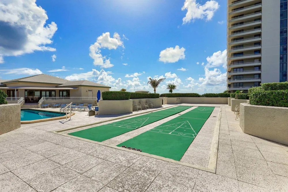 5550 Ocean Drive #7-C Singer Island, FL 33404