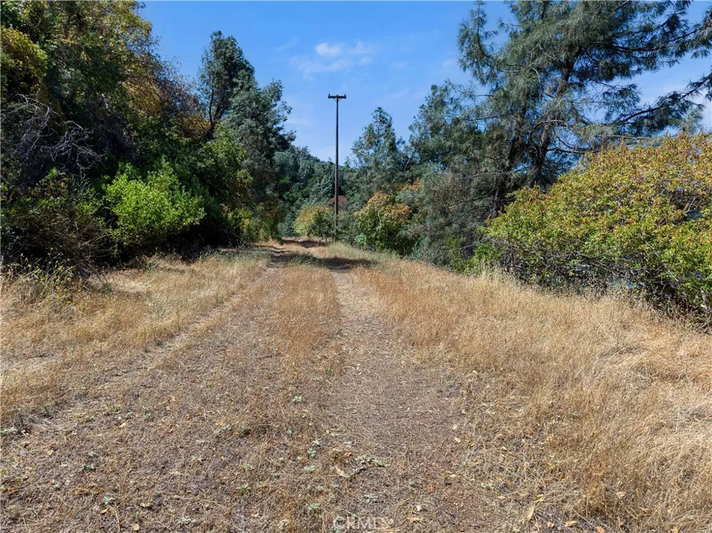 6996 Pine Avenue Kelseyville, CA 95451