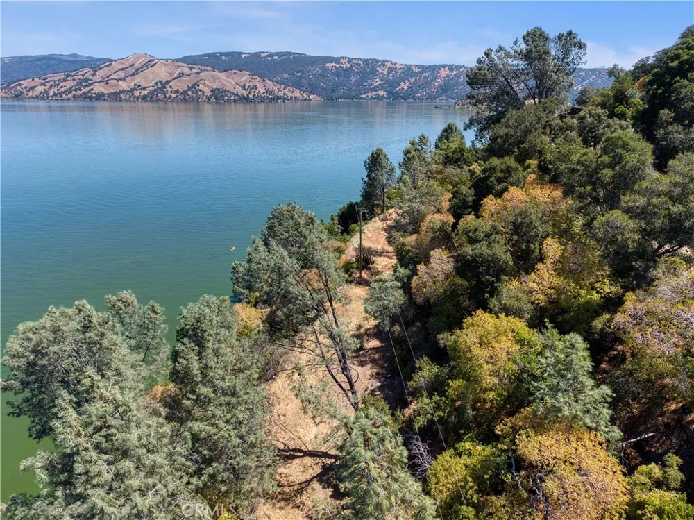6996 Pine Avenue Kelseyville, CA 95451