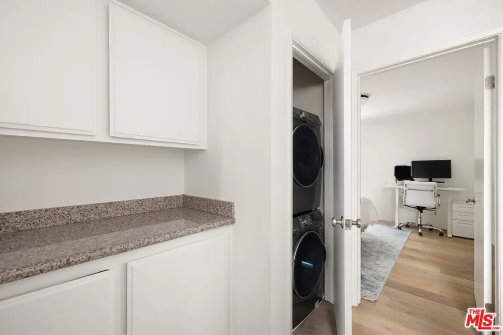 939 15th Street #8 Santa Monica, CA 90403