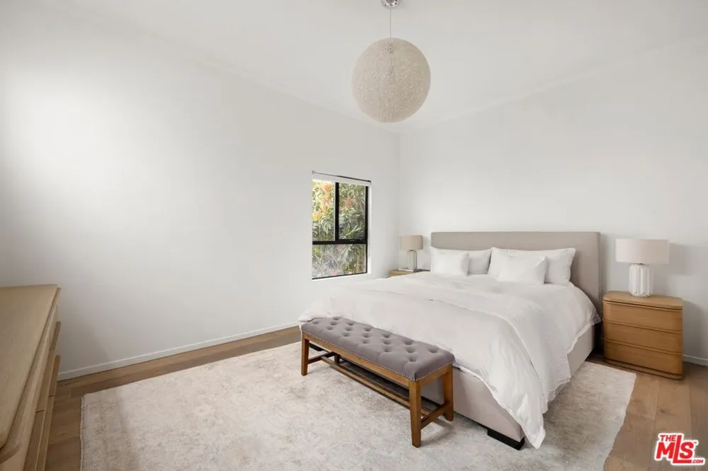 939 15th Street #8 Santa Monica, CA 90403