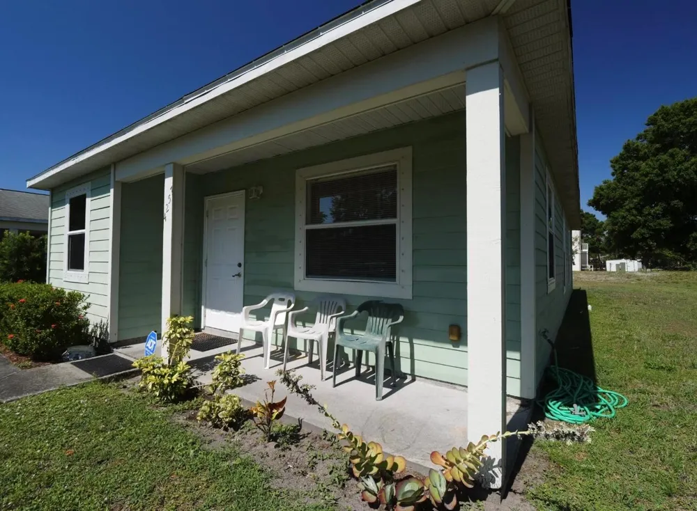 4257 36th Court Vero Beach, FL 32967