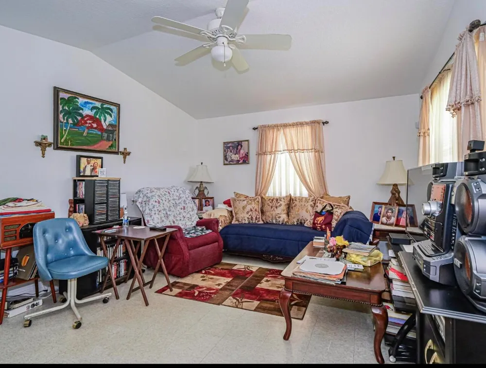 4257 36th Court Vero Beach, FL 32967