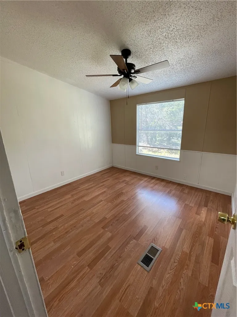 629 Buck Trail Canyon Lake, TX 78133