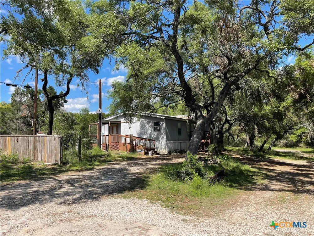 629 Buck Trail Canyon Lake, TX 78133