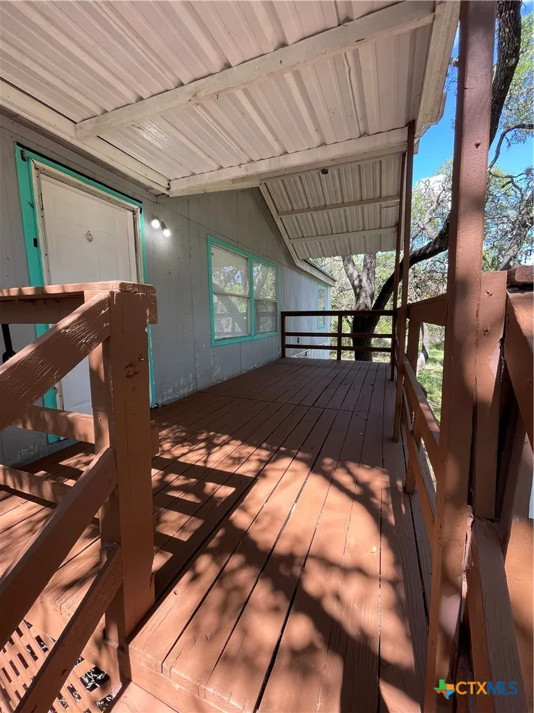 629 Buck Trail Canyon Lake, TX 78133