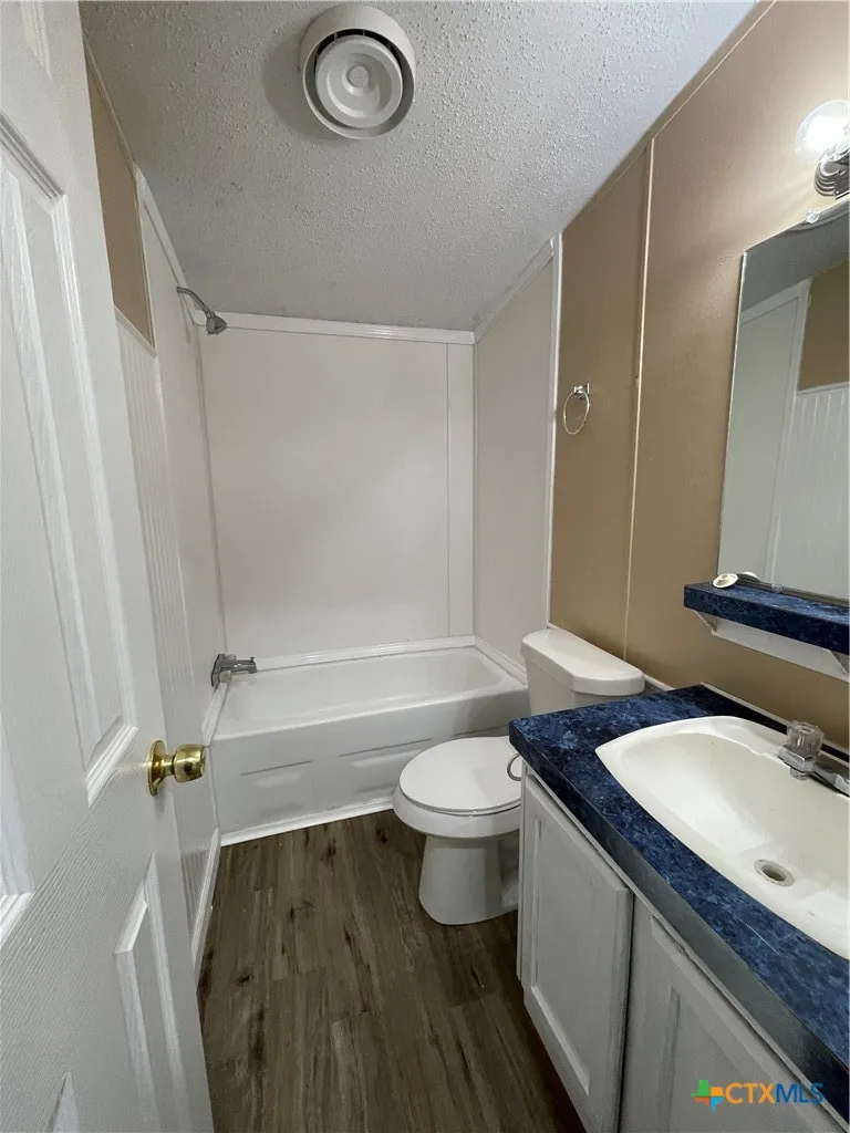 629 Buck Trail Canyon Lake, TX 78133